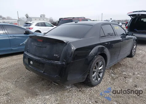2014 Chrysler 300 300S z USA, uszkodzony, nr VIN 2C3CCAGT3EH287965